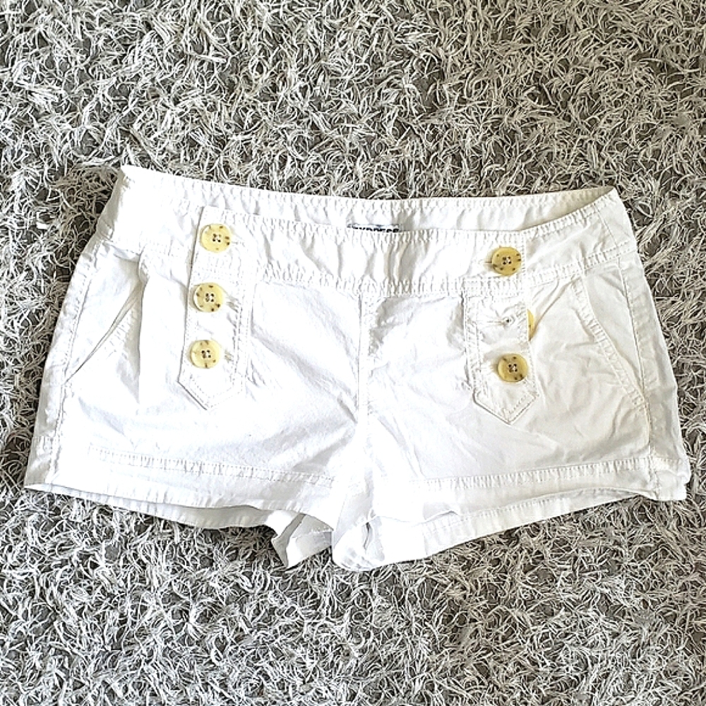 Express White Shorts, Size 8